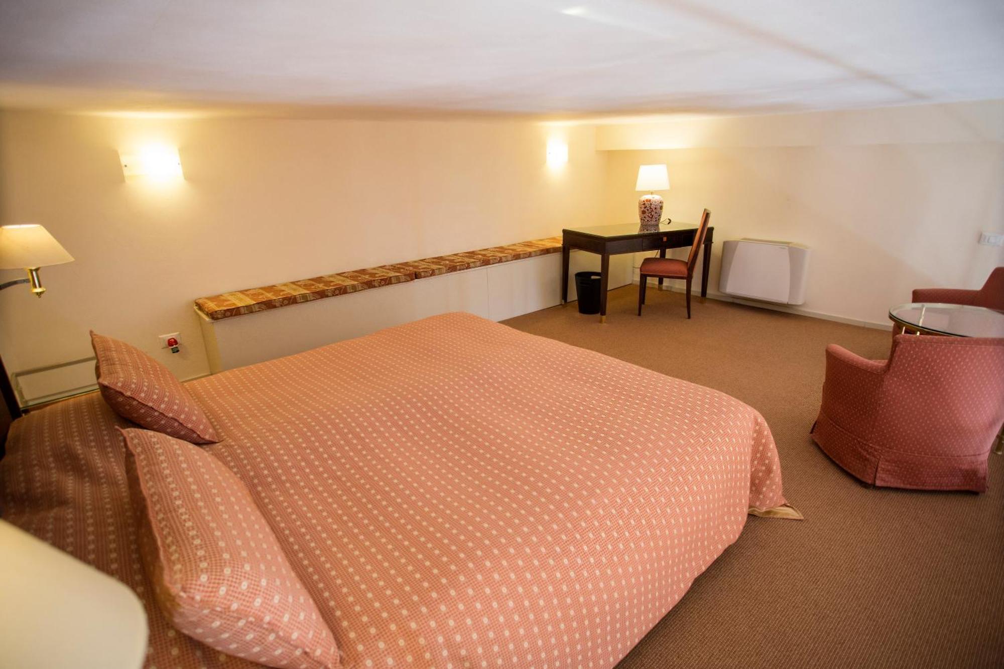 Miramare Apartments&Suites La Spezia Room photo
