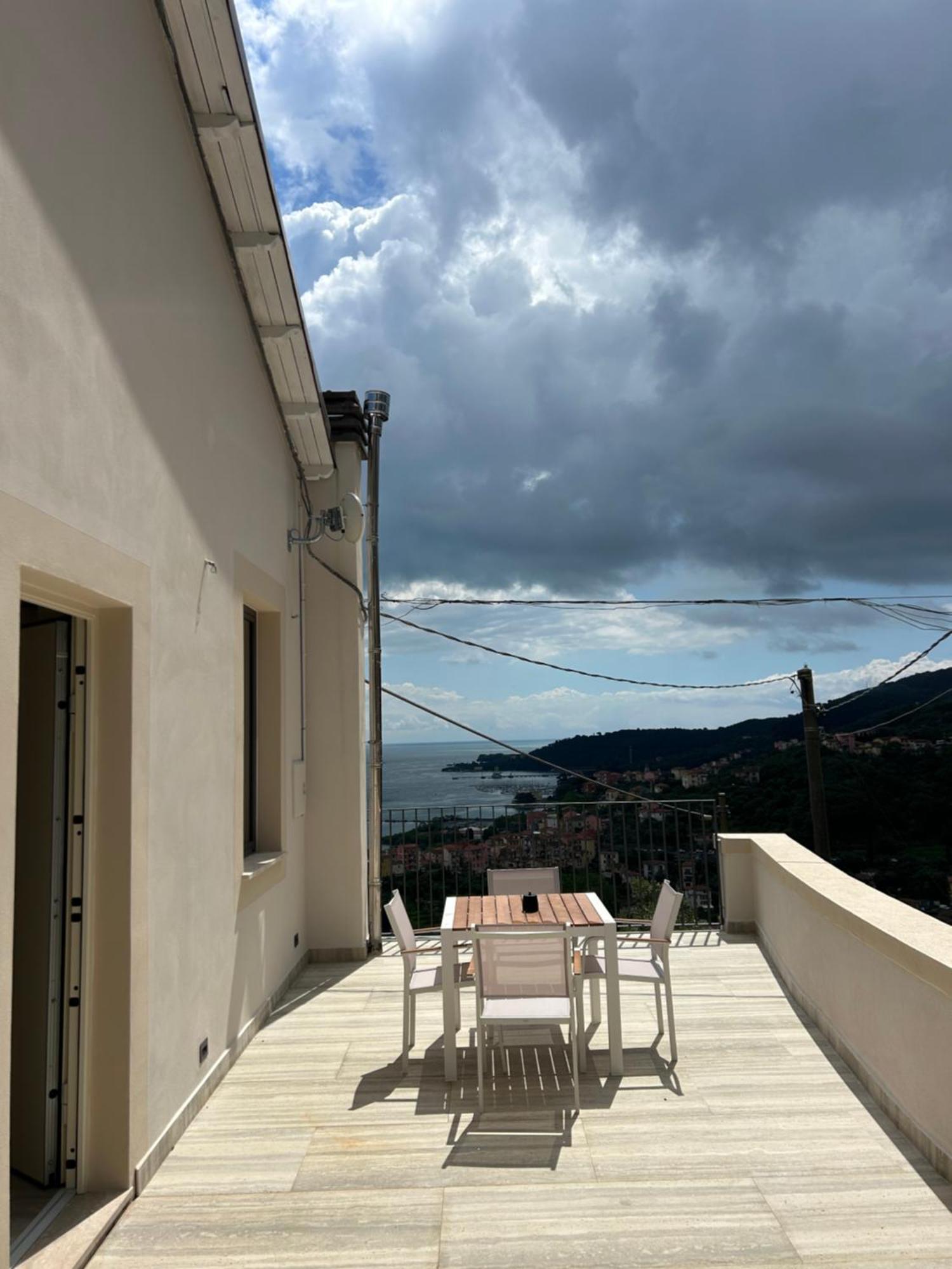 Miramare Apartments&Suites La Spezia Room photo